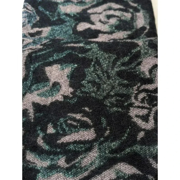 Steve Madden Rose Jacquard Scarf Blue Multi with Fringe Details (MSRP $42) - Picture 5 of 5